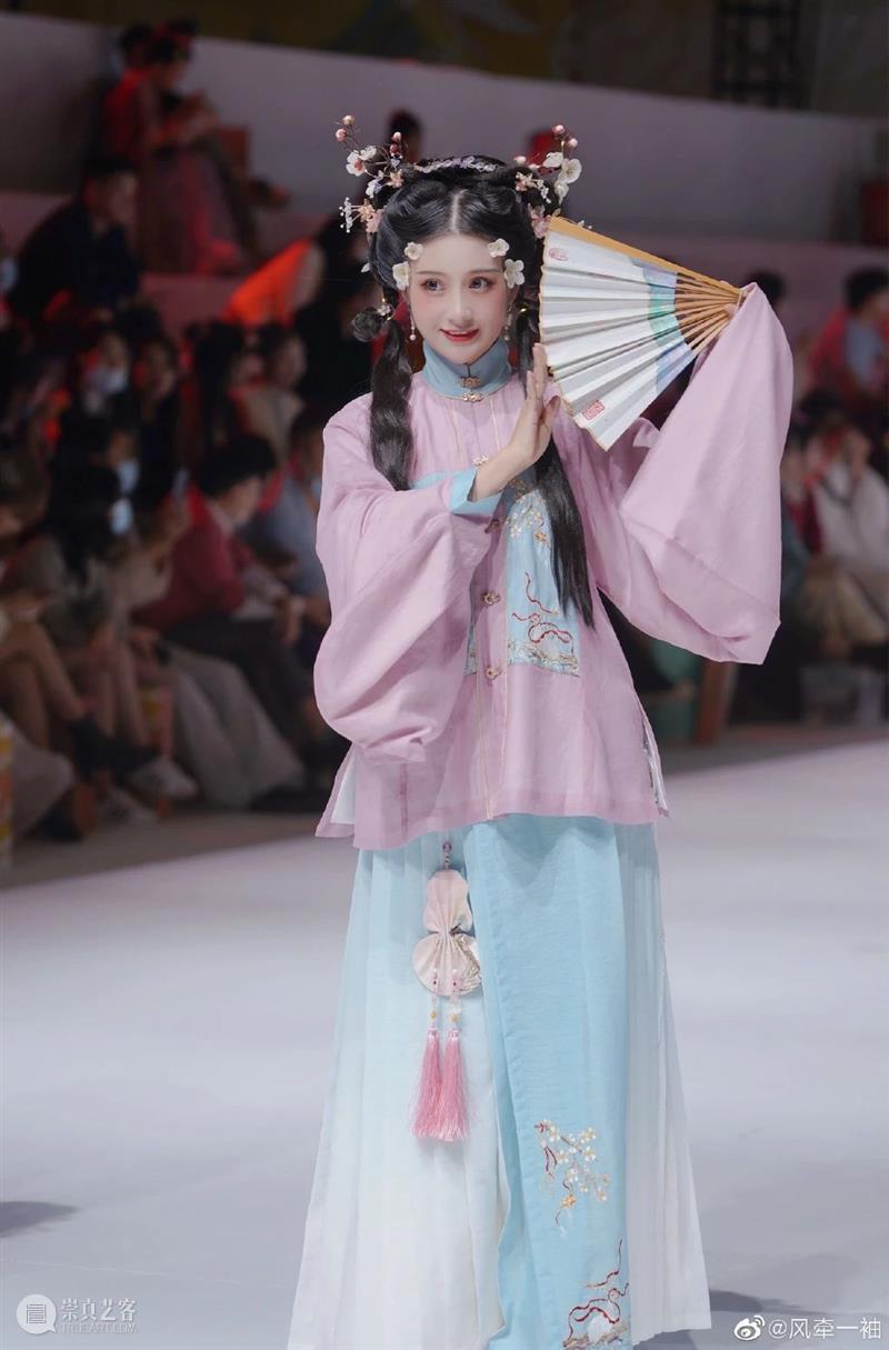汉服走秀因“吵架”火上微博热搜,1000万网友围观心疼!热爱岂能用钱赔偿? 汉服 微博 网友 本文 公众 efifan 很多人 成都 华裳 九州 崇真艺客