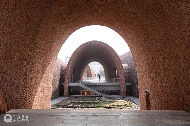 建筑丨创造与根源:景德镇御窑博物馆 建筑 根源 景德镇御窑博物馆 上方 中国舞台美术学会 右上 星标 本文 朱锫 studio 崇真艺客
