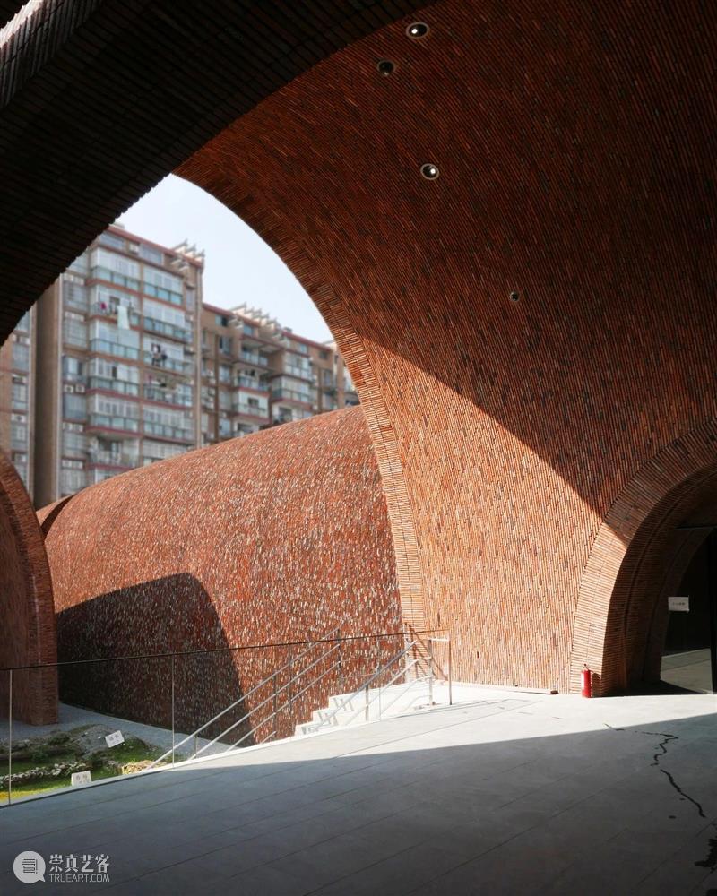 建筑丨创造与根源:景德镇御窑博物馆 建筑 根源 景德镇御窑博物馆 上方 中国舞台美术学会 右上 星标 本文 朱锫 studio 崇真艺客
