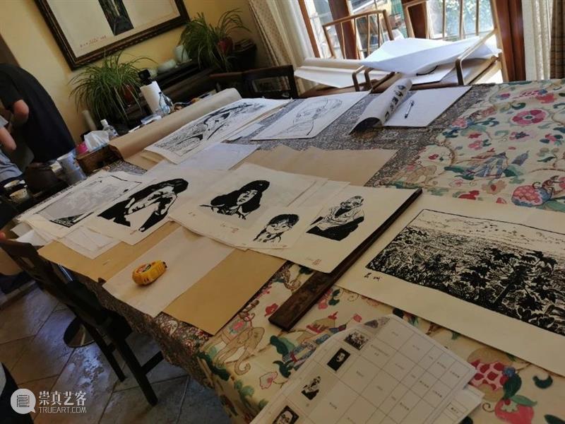 黄永玉将北京奥运主题巨幅作品《中国=mc²》捐赠给北京画院 黄永玉 中国 北京 奥运 主题 作品 北京画院 油画 版画 艺术展 崇真艺客
