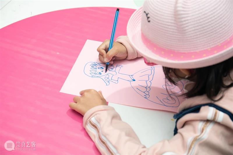 今日美育丨格十三来了 美育 丨格 格十三 今日美术馆 Kids Power 大使 儿童 助力者 趣味 崇真艺客