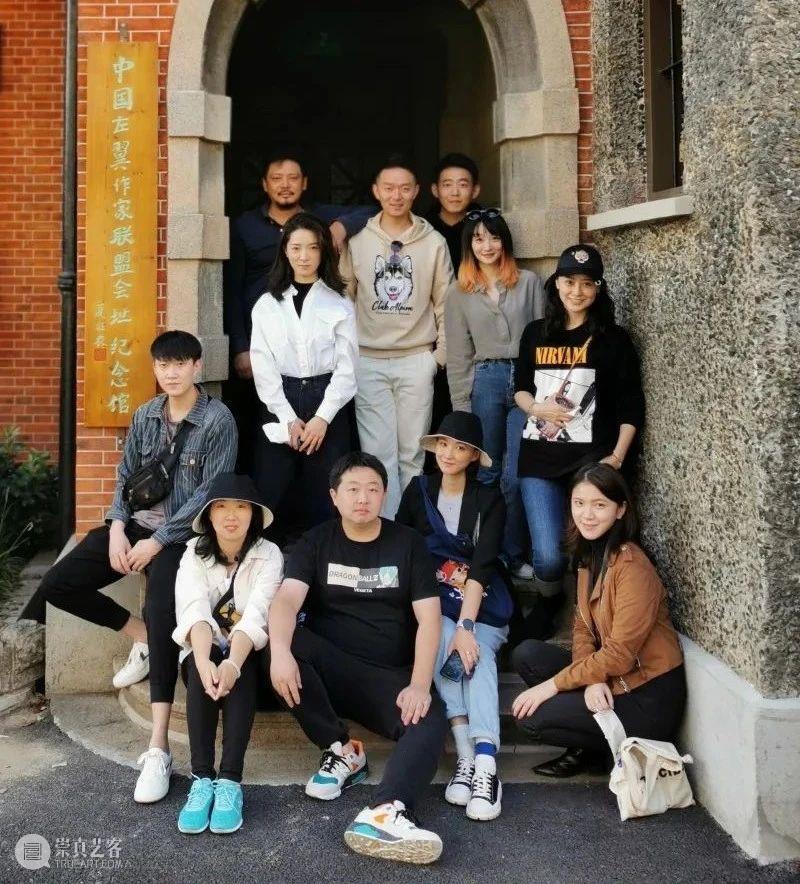 作家在地狱!锦绣山河,我用生命守护 生命 作家 地狱 龙华烈士纪念馆 油画 龙华 烈士 目光 慷慨 中间 崇真艺客