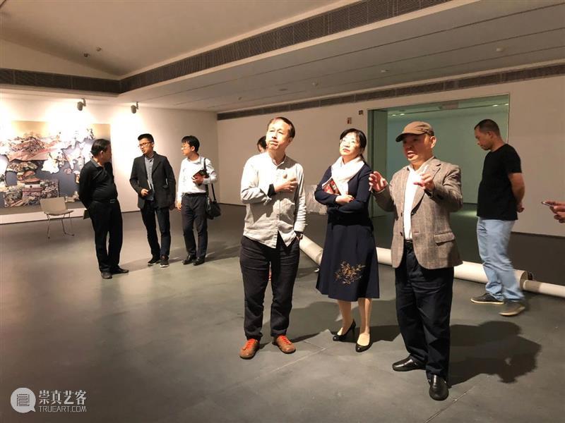 开幕倒计时1天 | “@武汉·2020”系列展览布展花絮抢先看 花絮 倒计时 武汉 系列 合美术馆 工作 小合 美术馆 楔子 傅中望 崇真艺客