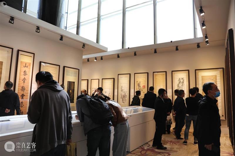 中贸圣佳25周年春拍预展圆满落幕,明日正式举槌! 预展 拍卖会 Sungari Anniversary Auction Preview 地点 北京千禧大酒店 北京市朝阳区东 三环 崇真艺客