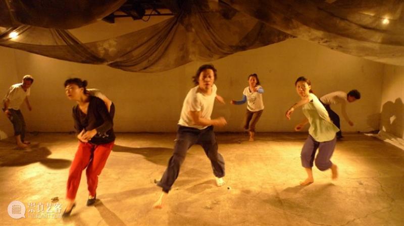 馆校合作 | 招募“身体与视觉” 驻馆课程参与者 身体 视觉 课程 馆校 参与者 艺术 媒介 画笔 艺术家 上海西岸美术馆 崇真艺客