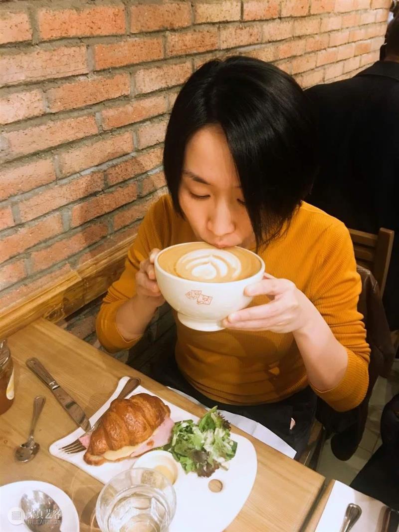小提琴家王之炅:“别人家的孩子”不易做 王之炅 别人家的孩子 小提琴 年少 大奖 大师 国际 一流 乐团 毕业后 崇真艺客