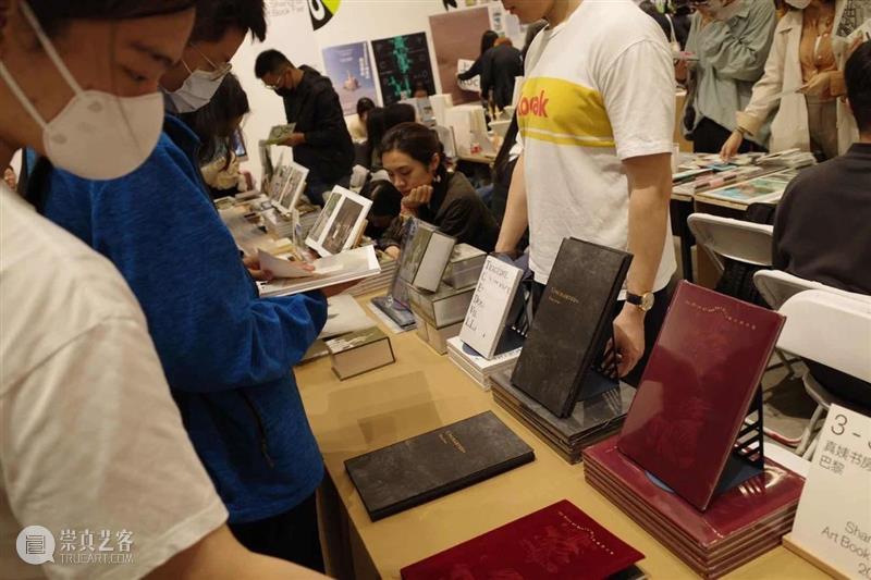 今天你错过了什么？| UNFOLD 2020艺术书展 UNFOLD 艺术 书展 Creek Soho Loft M50创意园 上海艺术书展组委会 上海 帷幕 崇真艺客