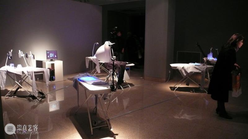 HOW 变量的活力｜胡介鸣：无名柱 变量 活力 胡介鸣 HOW 展期 艺术家 陈天灼 丁乙 梁绍基 李可政 崇真艺客