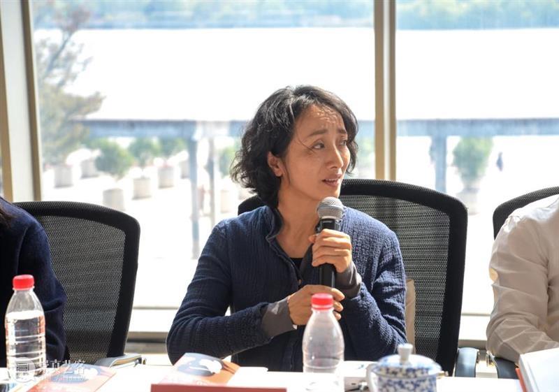 LONG玩艺儿 | “叶茂中画展”盛大开幕,龙美术馆被花海包围 叶茂中 画展 龙美术馆 LONG 玩艺儿 盛大 花海 开幕式 钢琴家 孔祥东 崇真艺客