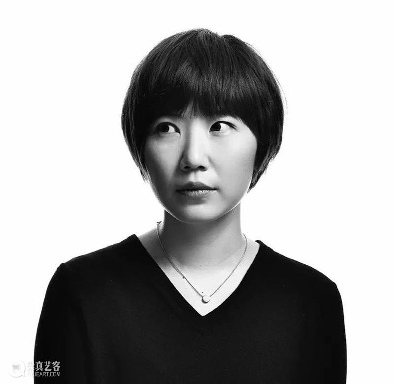 HOW暗光｜何采柔《等它飘到我面前，我会想起》 何采柔 HOW 暗光 面前 海报 灵感 Oursler 元素 展期 艺术家 崇真艺客