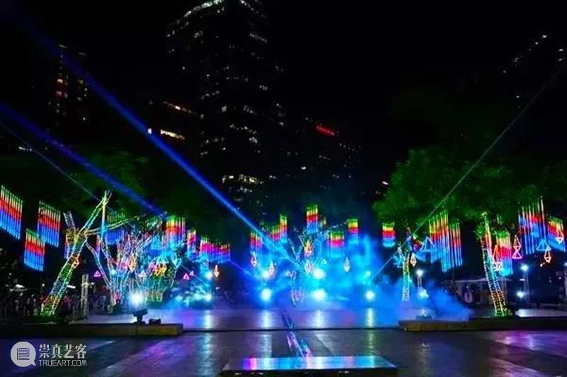 光影艺术 | 人与城市交错的瞬间 光影 艺术 城市 瞬间 语言 市民 游客 视觉 人与城市 心灵 崇真艺客