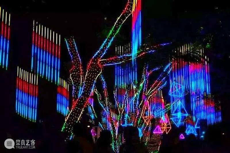 光影艺术 | 人与城市交错的瞬间 光影 艺术 城市 瞬间 语言 市民 游客 视觉 人与城市 心灵 崇真艺客