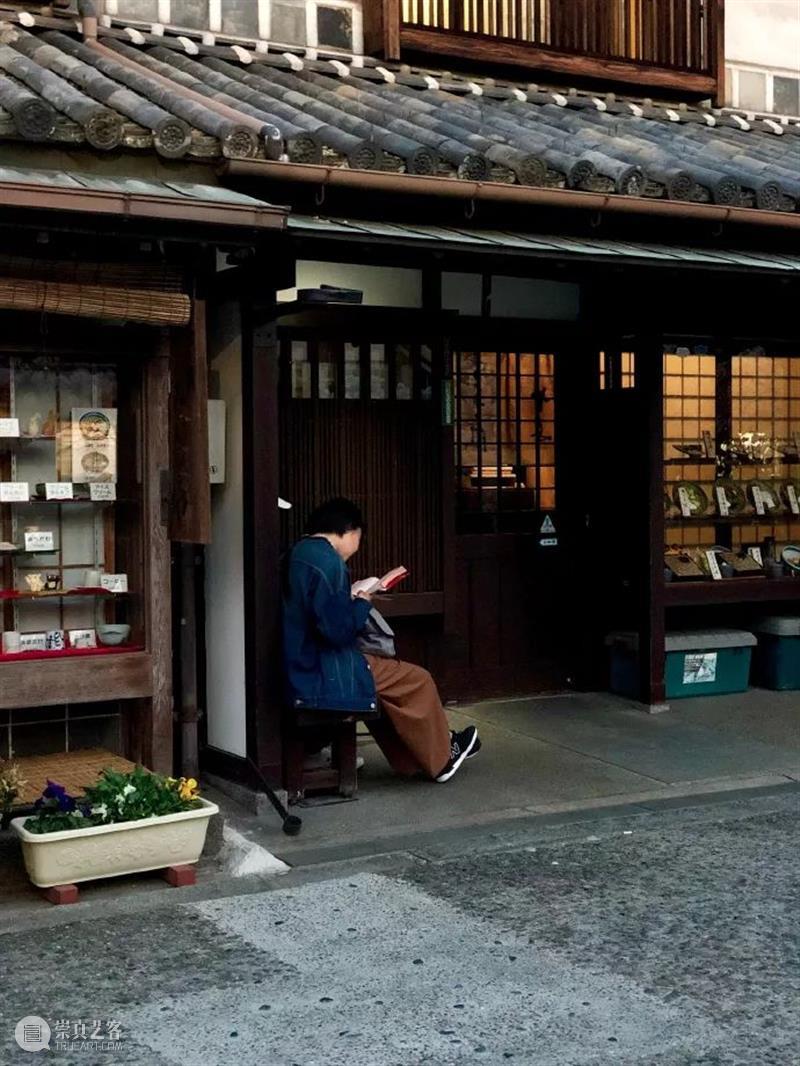 READ IT ANYTIME｜阅读照亮世界 世界 READ read anytime Reader feng 阅读者 WORLD简枫 世界的阅读者 作者 崇真艺客