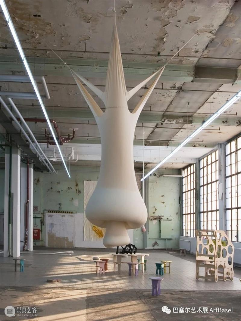 巴西艺术家Ernesto Neto“自带香气”的雕塑作品 艺术家 巴西 雕塑 作品 香气 Ernesto 埃内斯托·内托 图片 Hetzler 艺廊 崇真艺客