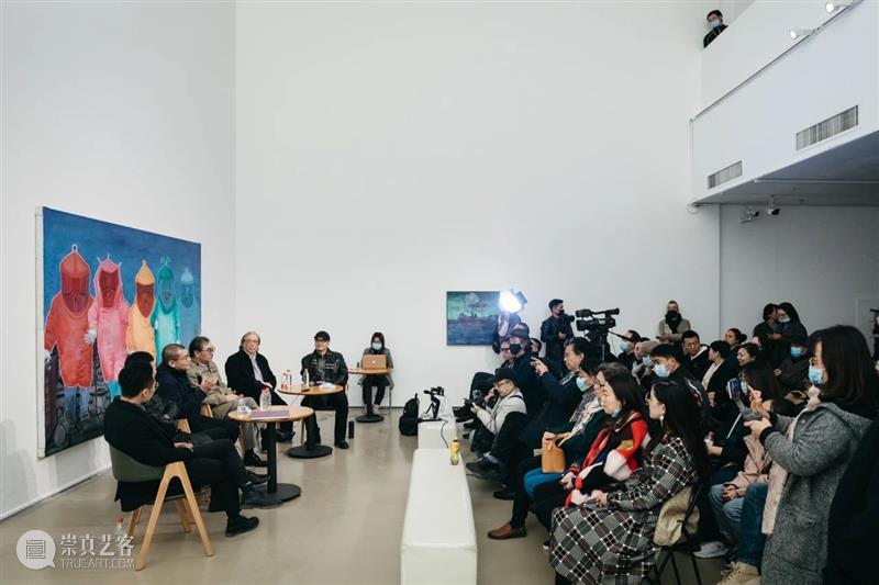 早年间捕蛇奇人，三里屯画尽人间百态，刘国义“今日”呈现个展“幻与弦” 刘国义 个展 早年 奇人 三里屯 人间 百态 名称 策展人 王春辰 崇真艺客