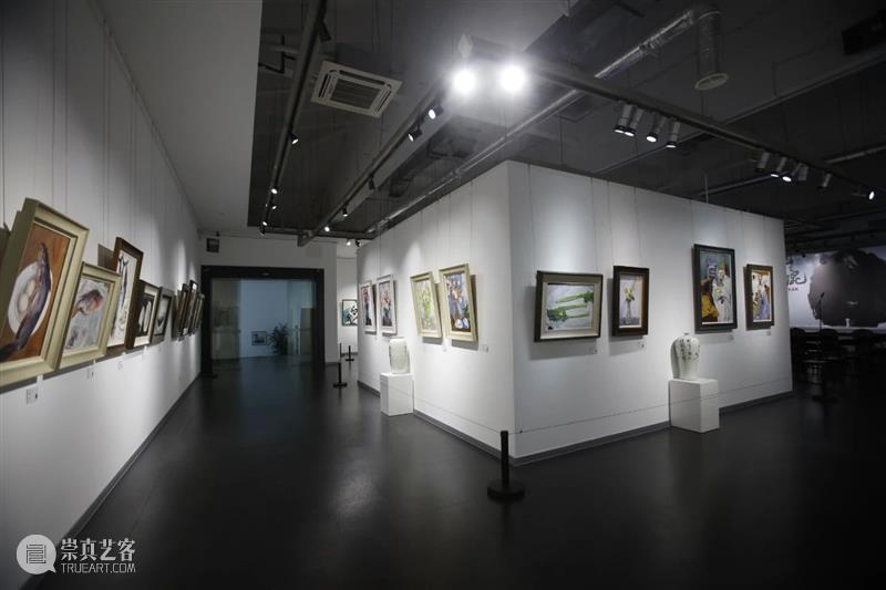 “王琨·牛”艺术作品展亮相凤凰艺都美术馆 王琨 艺术 作品展 凤凰艺都美术馆 凤凰 艺都美术馆 中共无锡市委宣传部 无锡市 文化 广电 崇真艺客
