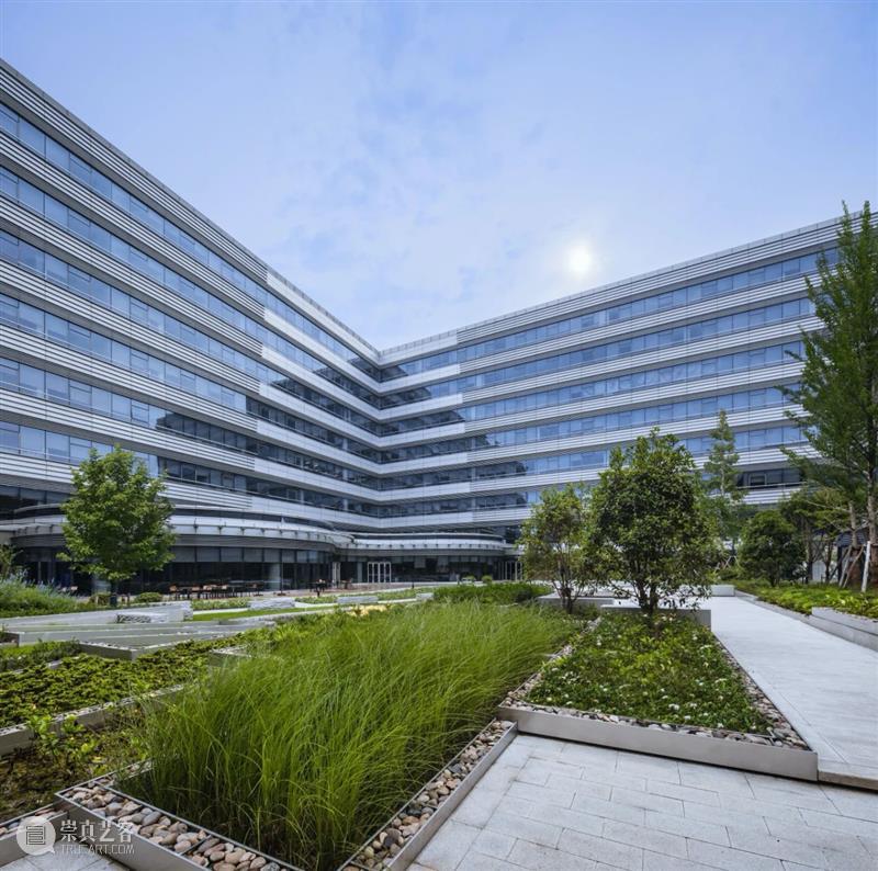 ​上汽大众汽车有限公司技术管理中心二期 / B+H Architects 上汽大众汽车有限公司 技术 中心 胡义杰 上海市 嘉定区 于田工业园区 员工 空间 会议室 崇真艺客