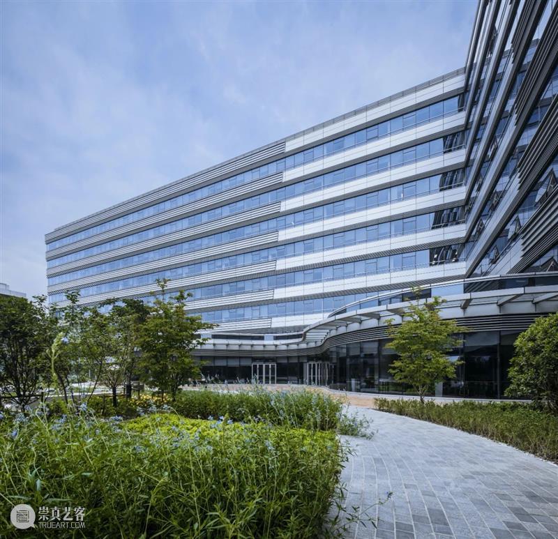 ​上汽大众汽车有限公司技术管理中心二期 / B+H Architects 上汽大众汽车有限公司 技术 中心 胡义杰 上海市 嘉定区 于田工业园区 员工 空间 会议室 崇真艺客