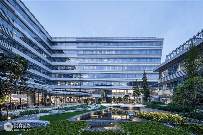 ​上汽大众汽车有限公司技术管理中心二期 / B+H Architects 上汽大众汽车有限公司 技术 中心 胡义杰 上海市 嘉定区 于田工业园区 员工 空间 会议室 崇真艺客