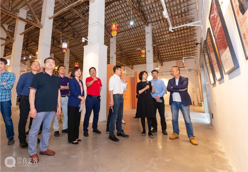 书记项目 | “追梦新时代，奋斗新征程——广东美术馆展览海报巡展”中山站开展 新时代 新征程 广东美术馆 海报 项目 中山站 书记 单位 广东省文化和旅游厅 主办单位 崇真艺客