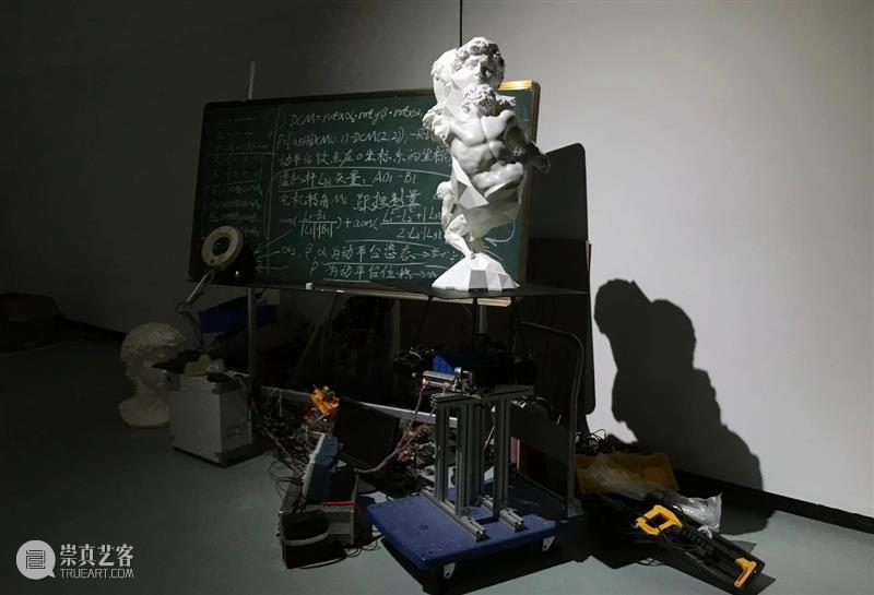 电子科技大学&四川美术学院30多位创作者联合打造“破壁——艺术与科技的共生” 电子科技大学 四川美术学院 艺术 科技 作者 作品 成果 公众 前提 方法 崇真艺客