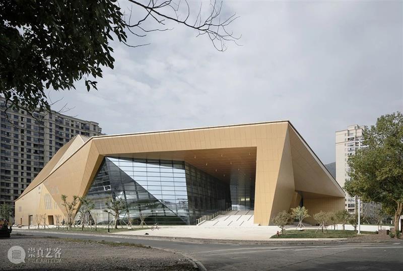 三门剧院 / 浙江大学建筑设计研究院 视频资讯 ADCNews 剧院 浙江大学建筑设计研究院 章鱼 工作室 项目 三门县 行政 文化 中心 多功能 崇真艺客