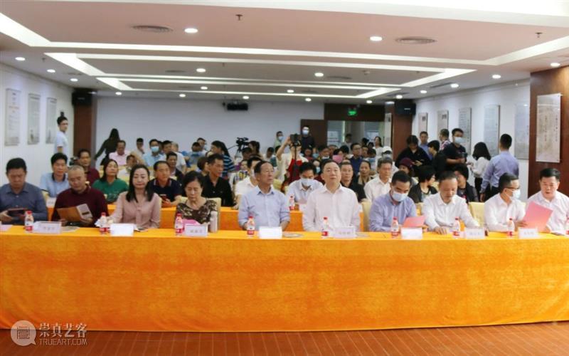 庆祝勇立潮头•海滨邹鲁非遗公益展开幕式圆满成功! 德顺宝企业文化 开幕式 海滨邹鲁非遗公益展 潮头 仪式 合照 深圳市政协 副主席 乔恒利 深圳市委 常委 崇真艺客