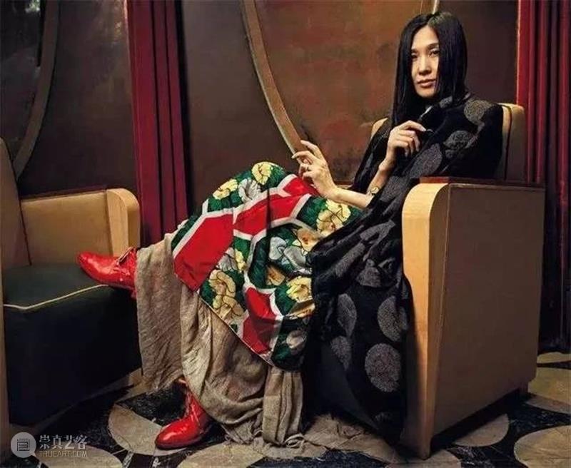 【IFA-时尚资讯】上海时装周-UMA WANGx三枪2021SS 陶子 上海 时装周 IFA 资讯 WANGx三枪2021SS 服装 肌肤 力量 王汁 UMA 崇真艺客