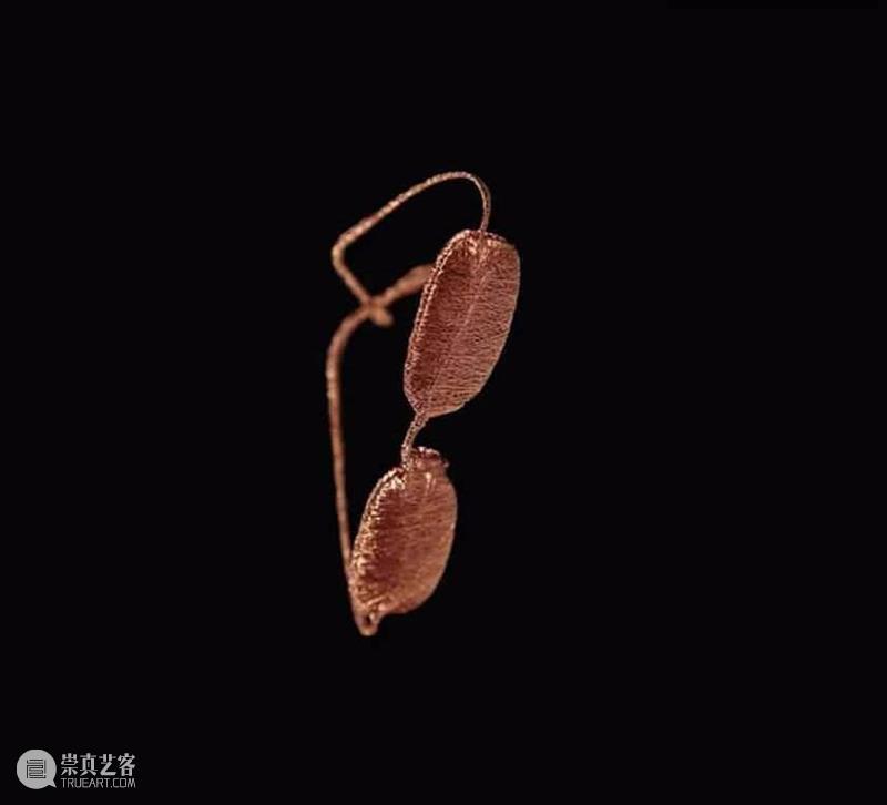 同行/我们的记忆由铜线和电路主宰 | 2020杜尚奖提名Alice Anderson Alice Anderson 铜线 记忆 同行 电路 杜尚奖 法裔 英国 艺术家 崇真艺客
