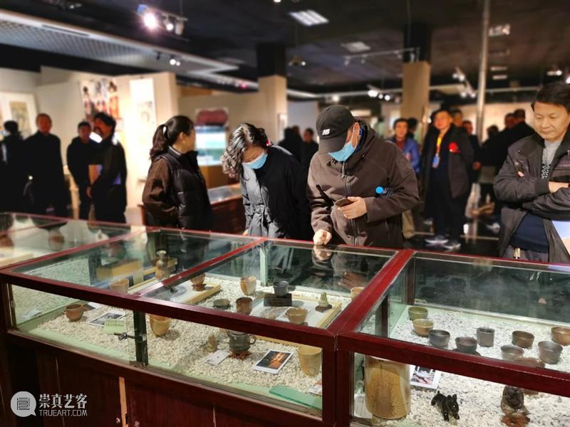 “西泠公益行——西泠十家走进敦煌书画篆刻展”暨作品捐赠活动举行 西泠公益行 书画 篆刻展 作品 活动 敦煌 西泠印社 中共敦煌市委宣传部 青海石油管理局 敦煌市文联 崇真艺客