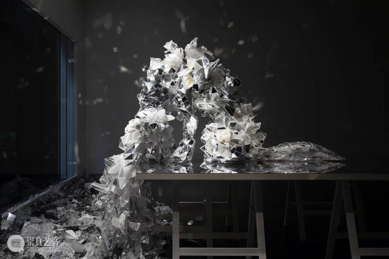 立木画廊艺术家专题——李昢 Lee Bul | 西岸艺博会2020 画廊 艺术家 Bul 专题 西岸艺博会 西岸 艺术 博览会 标志性 作品 崇真艺客