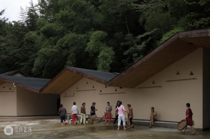集体的大屋顶，四川金城村民空间 / 时地建筑 四川 建筑 空间 村民 集体 屋顶 金城 乡村 婚丧 坝坝宴 崇真艺客