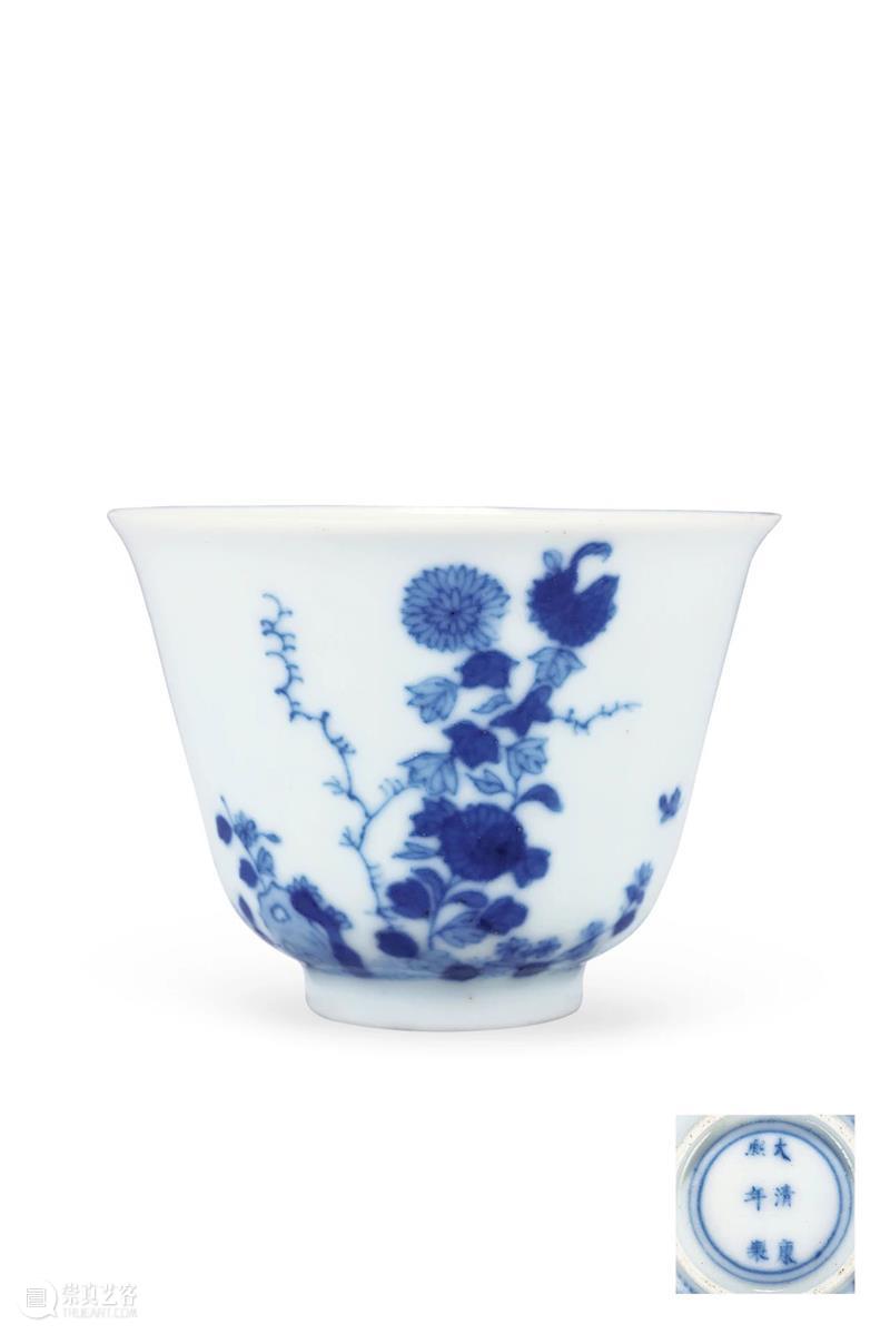 保利香港2020秋季拍卖 | 徐展堂藏「清乾隆青花缠枝莲八吉祥纹抱月瓶」赏析 保利香港 徐展堂 缠枝莲 八吉祥纹 清乾隆青花 中国 古董 地点 香港君悅酒店 香港湾仔 崇真艺客