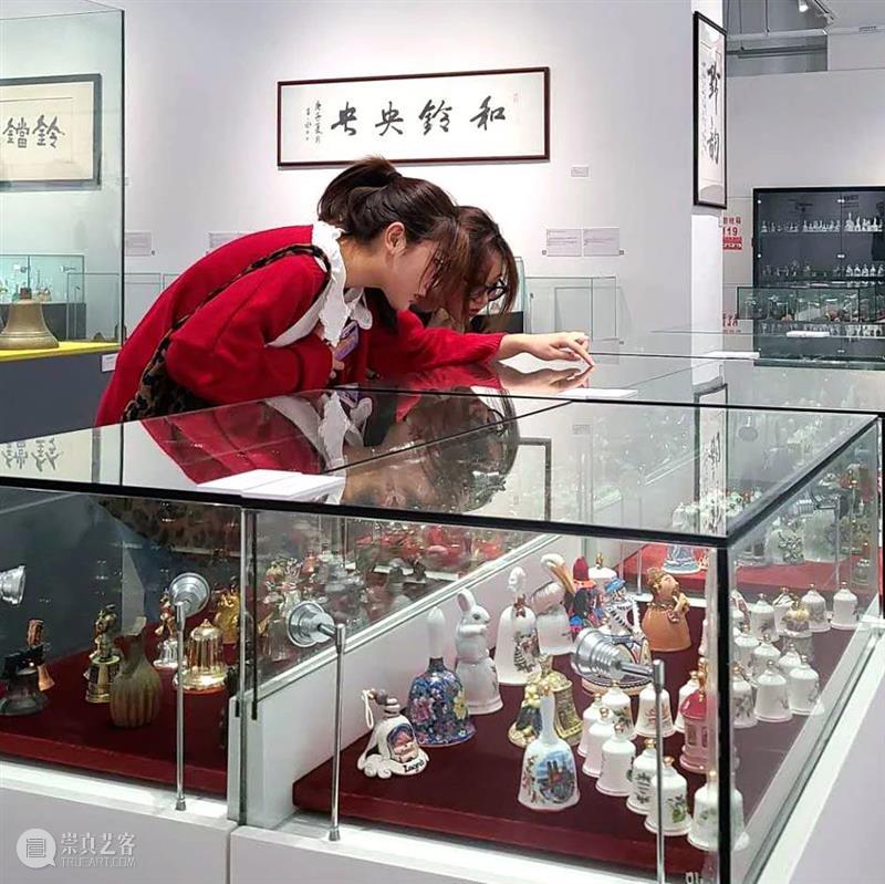 铃铛的故事就是人类文化史中一部浓缩的“百科全书” 铃铛 故事 人类 文化史 百科全书 惠风和畅 临港 文化 收藏展 尾声 崇真艺客