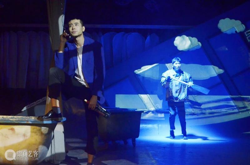 你好，“打工人”余欢水！| 人间喜剧《我是余欢水》​11.19-12.13繁星戏剧村 人间喜剧 我是余欢水 你好 繁星戏剧村 网络 明星 话题 段子 电动车 时候 崇真艺客