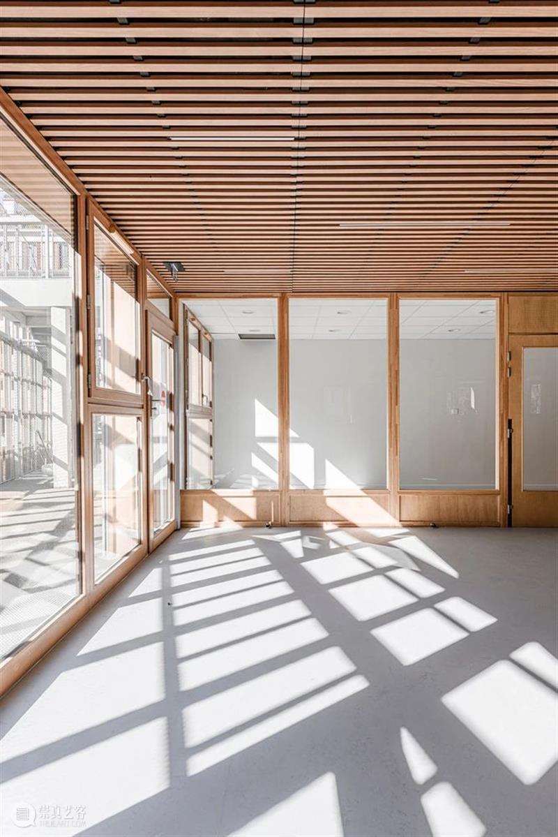 回收窗框，巴黎司法幼儿园 / BFV Architectes Architectes 巴黎 窗框 司法 幼儿园 Bocabeille 项目 经济 概念 环保 崇真艺客