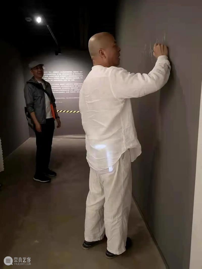 不散的宴席 宴席 李向阳 隔离期笔记 我馆 各界 反响 镜头 现场 故事 回忆 崇真艺客