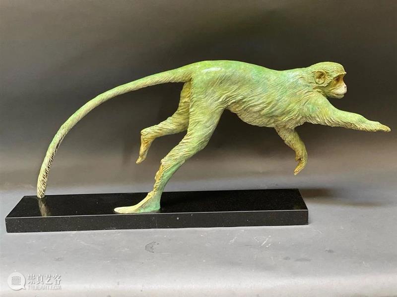 【雕塑】讲究的就是动态和力量感，看他的作品可算是对了！  学美术，看▷ 雕塑 动态 力量感 作品 END 崇真艺客