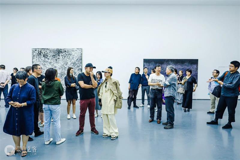 开幕现场| 汤国:大江东去 现场 华侨城 盒子 美术馆 Flows 金亚楠 间隔 个展 顺德华侨城盒子美术馆 帷幕 崇真艺客