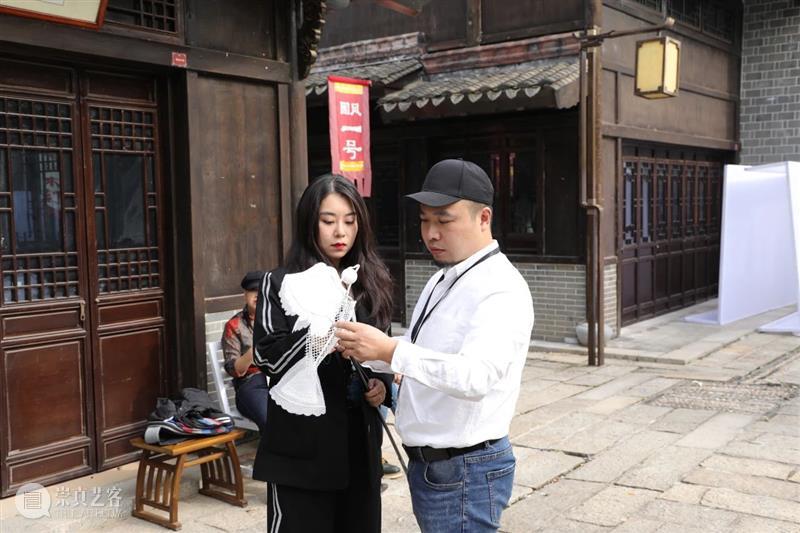 艺谈丨一场发生在铜官草市的特殊场域表演设计实验 铜官草市 场域 艺谈丨 上方 中国舞台美术学会 右上 星标 本文 古玩 网络 崇真艺客