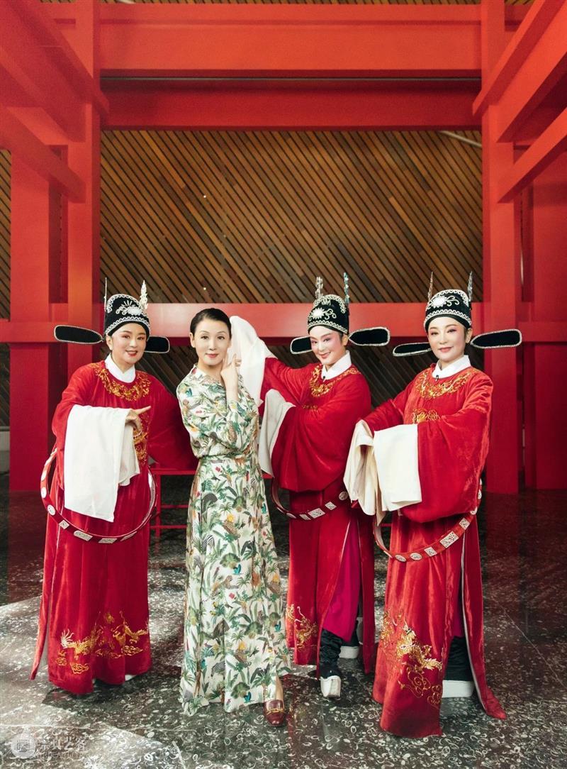 今晚19:15，韩再芬领衔主演、经典黄梅戏《女驸马》线上惊艳亮相 视频资讯 古典音乐频道 黄梅戏 女驸马 韩再芬 线上 李郎 家园 谁料皇榜中状元 状元 红袍 宫花 崇真艺客