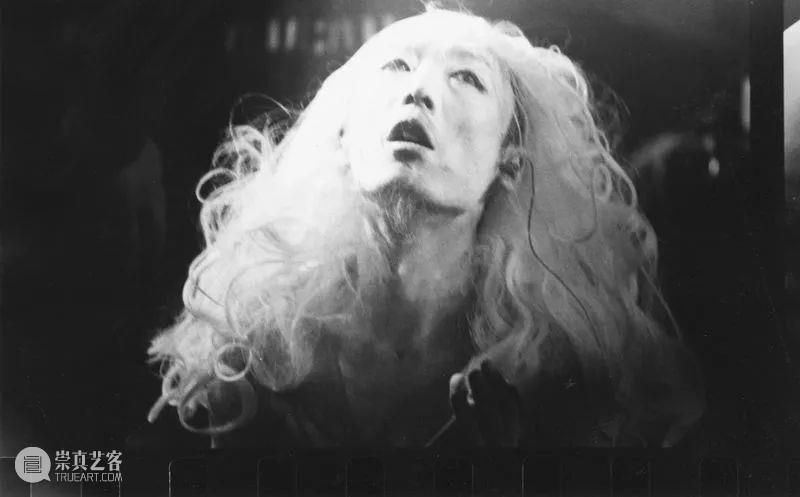 拍五条人的艺术家来开暗房课啦！｜集美·阿尔勒国际摄影季游学 集美 阿尔勒 国际 摄影季 艺术家 暗房 五条人 厦门 气候 三影堂 崇真艺客