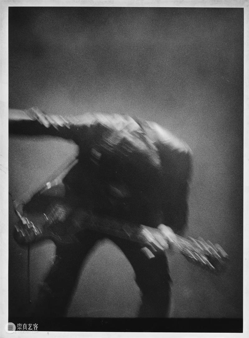 拍五条人的艺术家来开暗房课啦！｜集美·阿尔勒国际摄影季游学 集美 阿尔勒 国际 摄影季 艺术家 暗房 五条人 厦门 气候 三影堂 崇真艺客