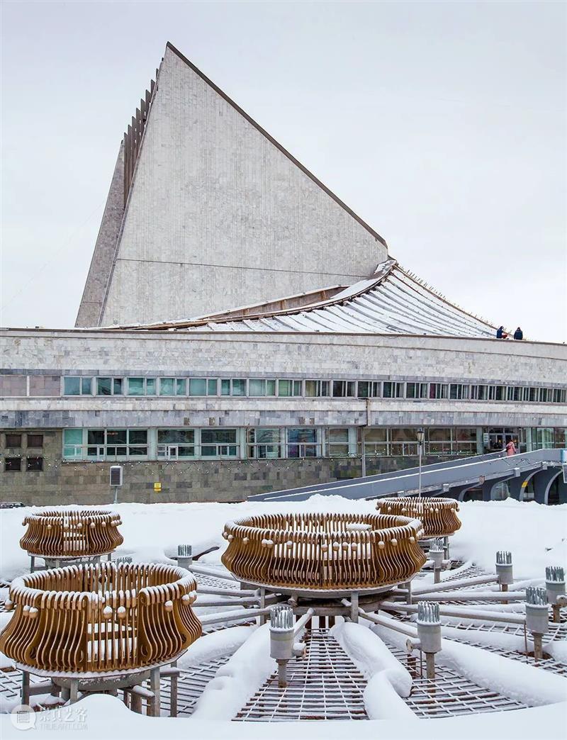 建筑丨前苏联时代的废墟美学 建筑 时代 前苏联 废墟 美学 上方 中国舞台美术学会 右上 星标 本文 崇真艺客