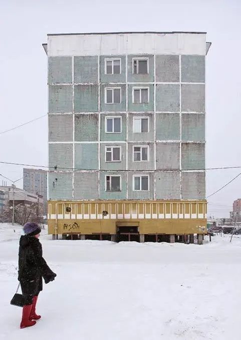 建筑丨前苏联时代的废墟美学 建筑 时代 前苏联 废墟 美学 上方 中国舞台美术学会 右上 星标 本文 崇真艺客