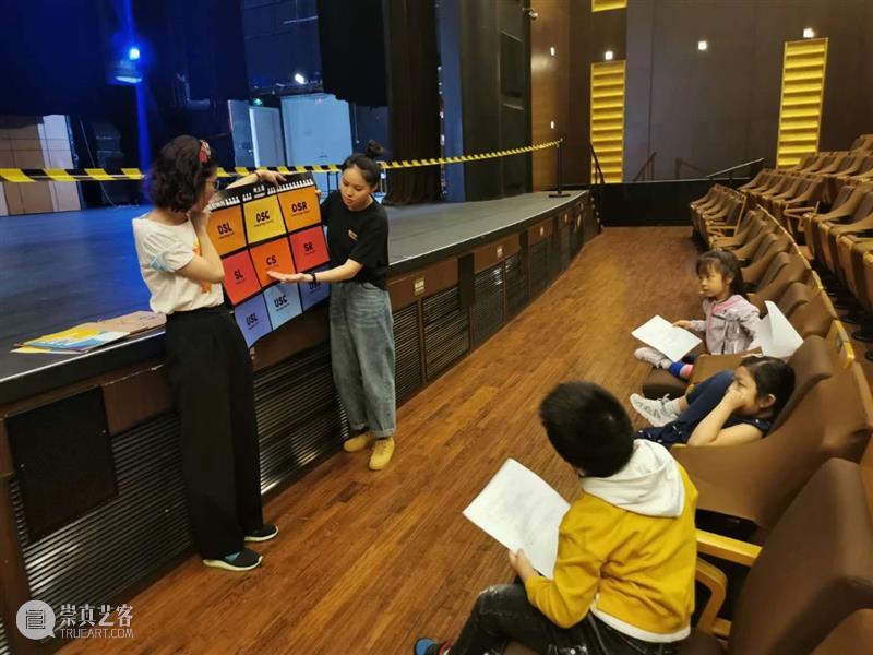 冬令营开班 | 2021的初始，一起打开音乐剧创作的小宇宙吧 音乐剧 冬令营 初始 小宇宙 一体 舞台 艺术 上海大剧院 原版 悲惨世界 崇真艺客