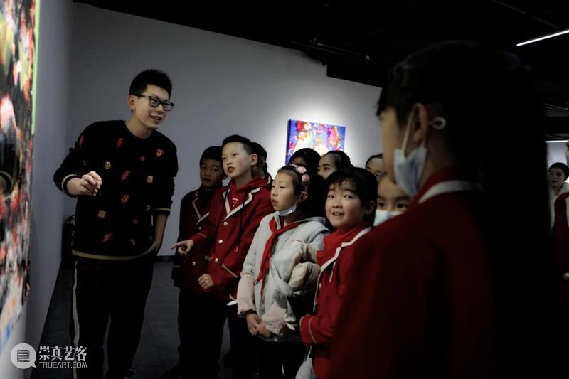 美育活动 | 曲江十小艺术课程在西安当代美术馆举行 西安当代美术馆 曲江 艺术 活动 课程 艺术家 邵玮 师生 专场 公教 崇真艺客