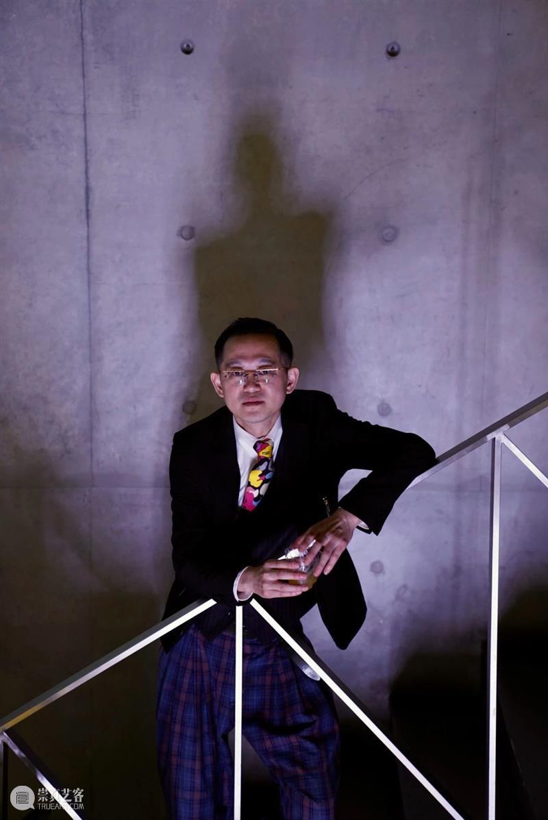 作品集｜高瑀 高瑀 作品集 世界 终南山 神仙 庙堂 法师 农民 铁匠 旺火 崇真艺客