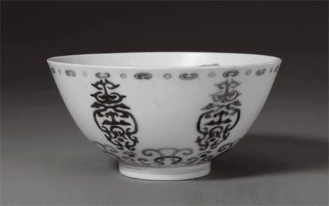 诚轩20秋拍·瓷器工艺品丨当雍正秀雅斗彩遇上乾隆华丽洋彩...... 瓷器 工艺品 雍正 乾隆 洋彩 斗彩 诚轩20秋 时间 瓷业 发展史 崇真艺客