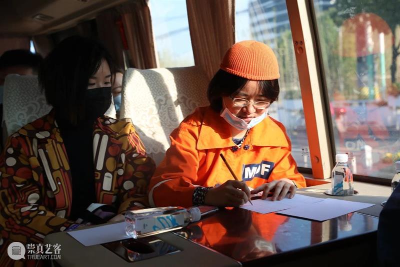 艺术零距离 | “今天，我们探访了艺术家陆平原工作室！” 艺术 零距离 艺术家陆平原工作室 故事 万物 记忆 脑海 世界 幕后 朋友们 崇真艺客